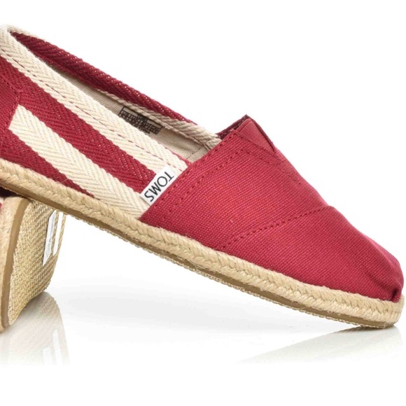 TOMS Classic Red Espadrilles - W6 - Picture 2 of 7